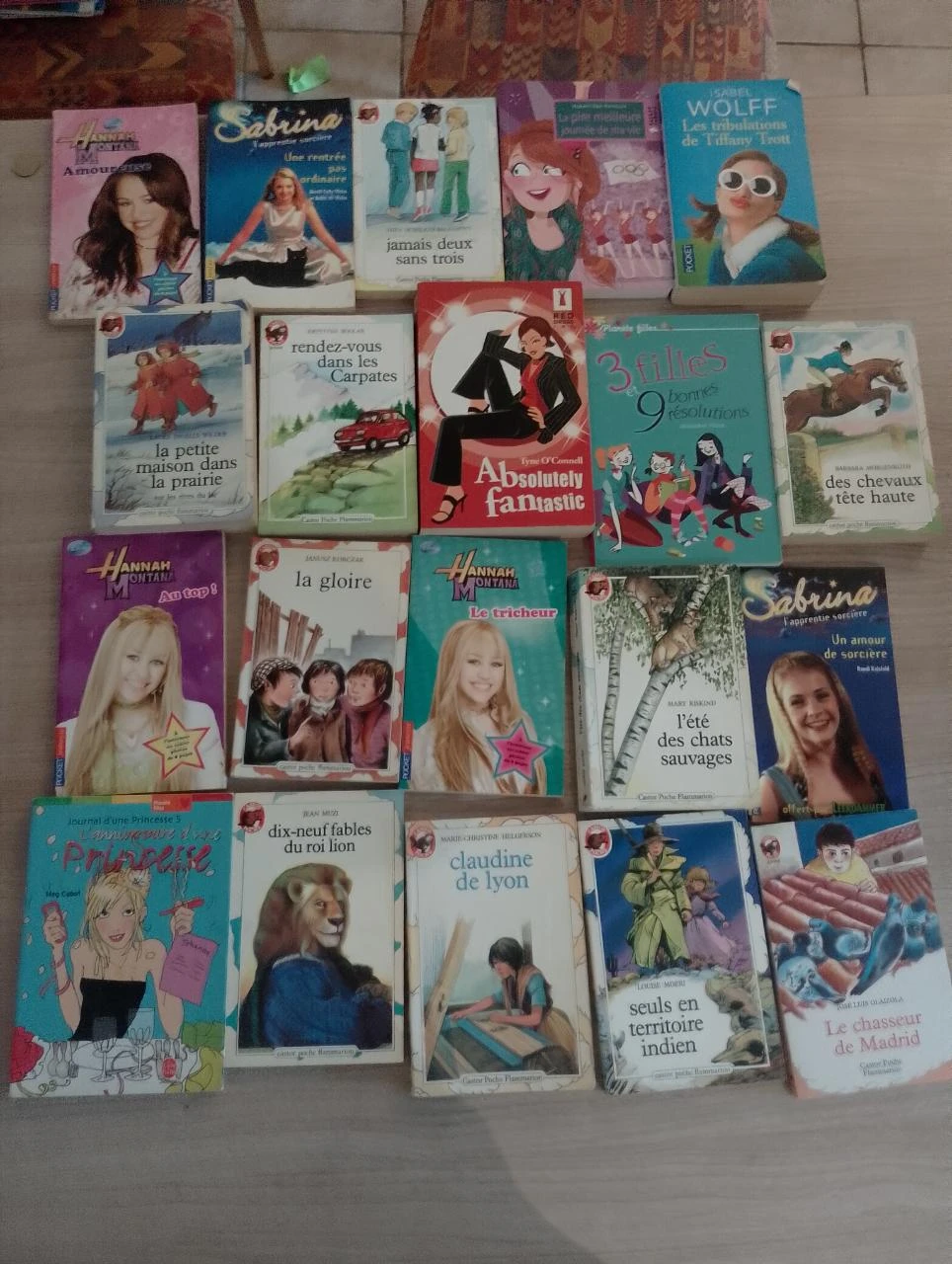 Lot de 40 romans de poche (offre pour le Week-end)